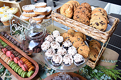 A GARDEN WEDDING RECEPTION